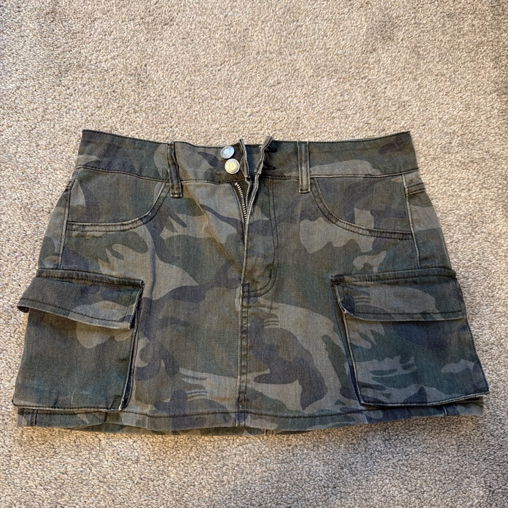 Camouflage Mini Skirt with Pockets